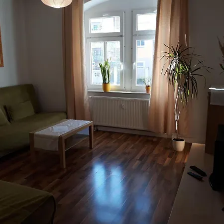 Schoene-5-Raum-Fewo-Mit-2-Baedern-Nahe-Dresden-Zentrum-Aw2 Апартаменты